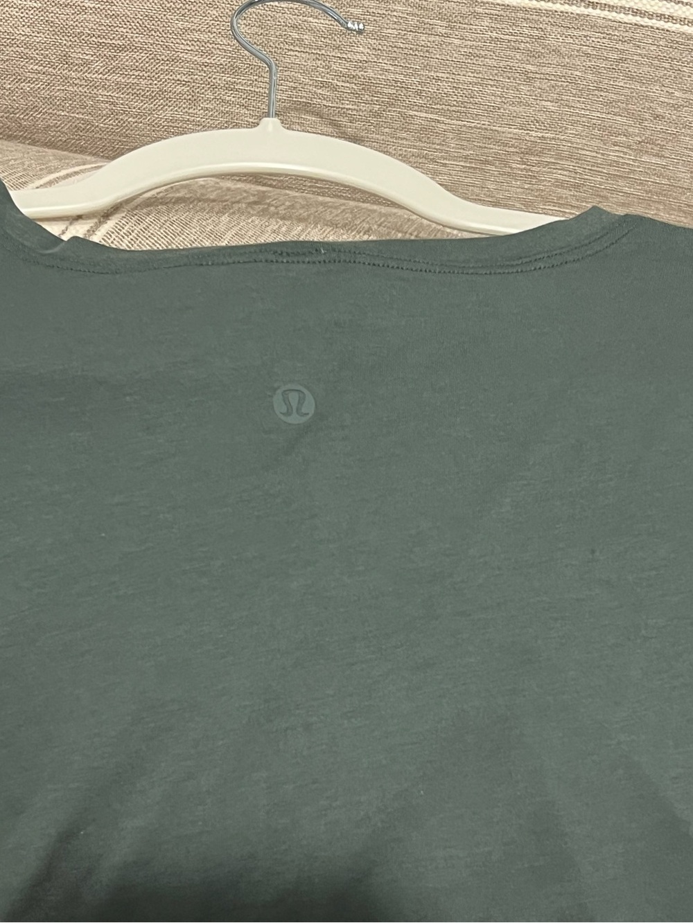 NWT LULULEMON CATES TEE - Picture 3 of 4